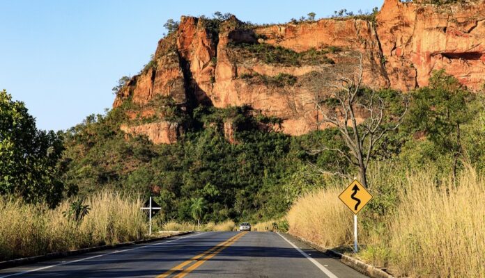 Ministério Público recomenda retomada do tráfego na rodovia de Chapada durante festival